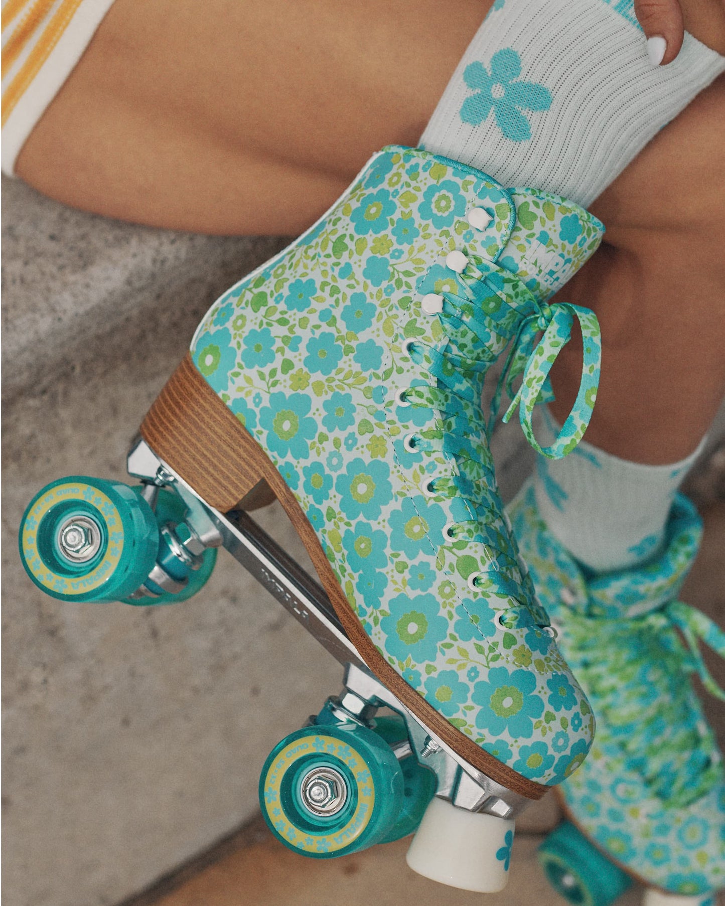Impala Roller Skates - Ditsy Blue